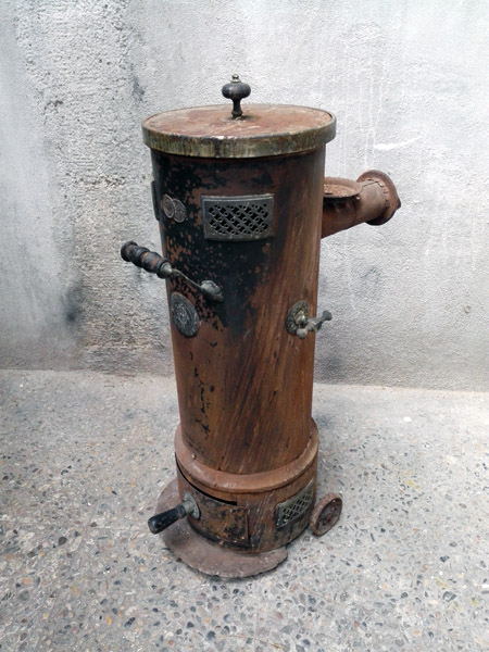 cocina estufa 1888 3ruedas chimenea o8.2 metal cobre 87-92.5x30-35x30-42-68 1u